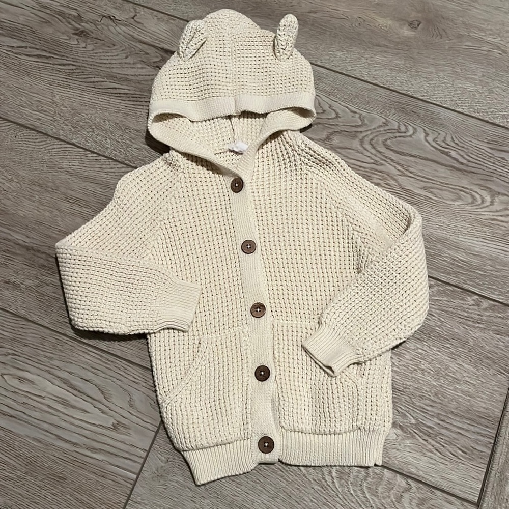 Jamie Kay cream bear hoodie.  Size 4T. NWOT